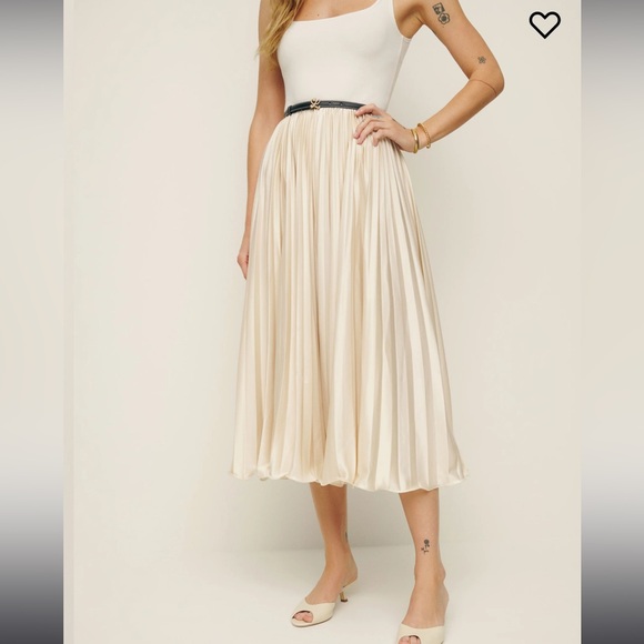 NWT gorgeous reformation satin skirt size 4 - Picture 5 of 12